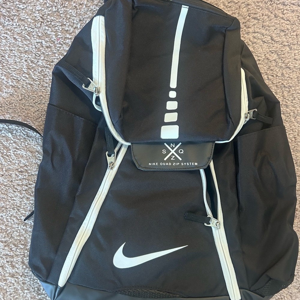 Nike Black and White Backpack with Adjustable Straps